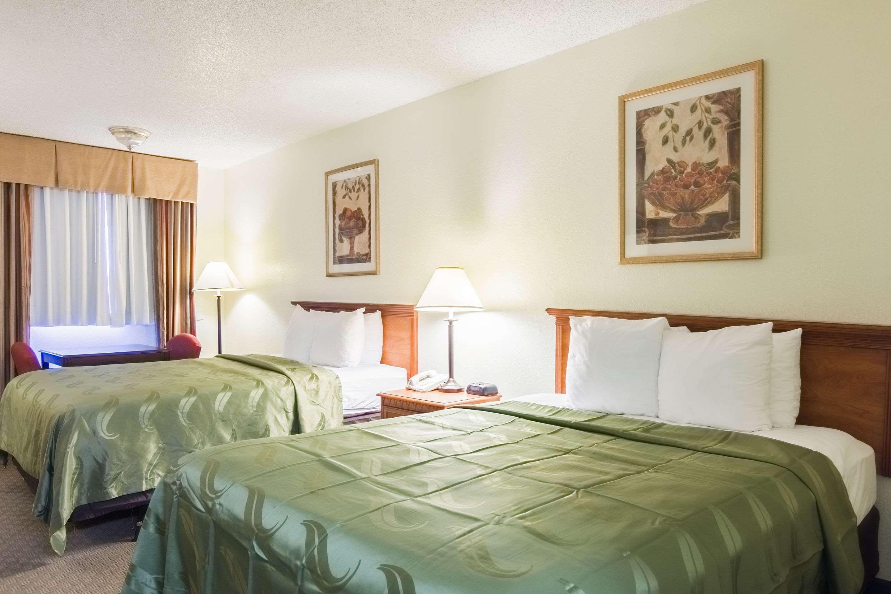 Quality Inn & Suites Of Alma - Northeast From Fort Smith Buitenkant foto