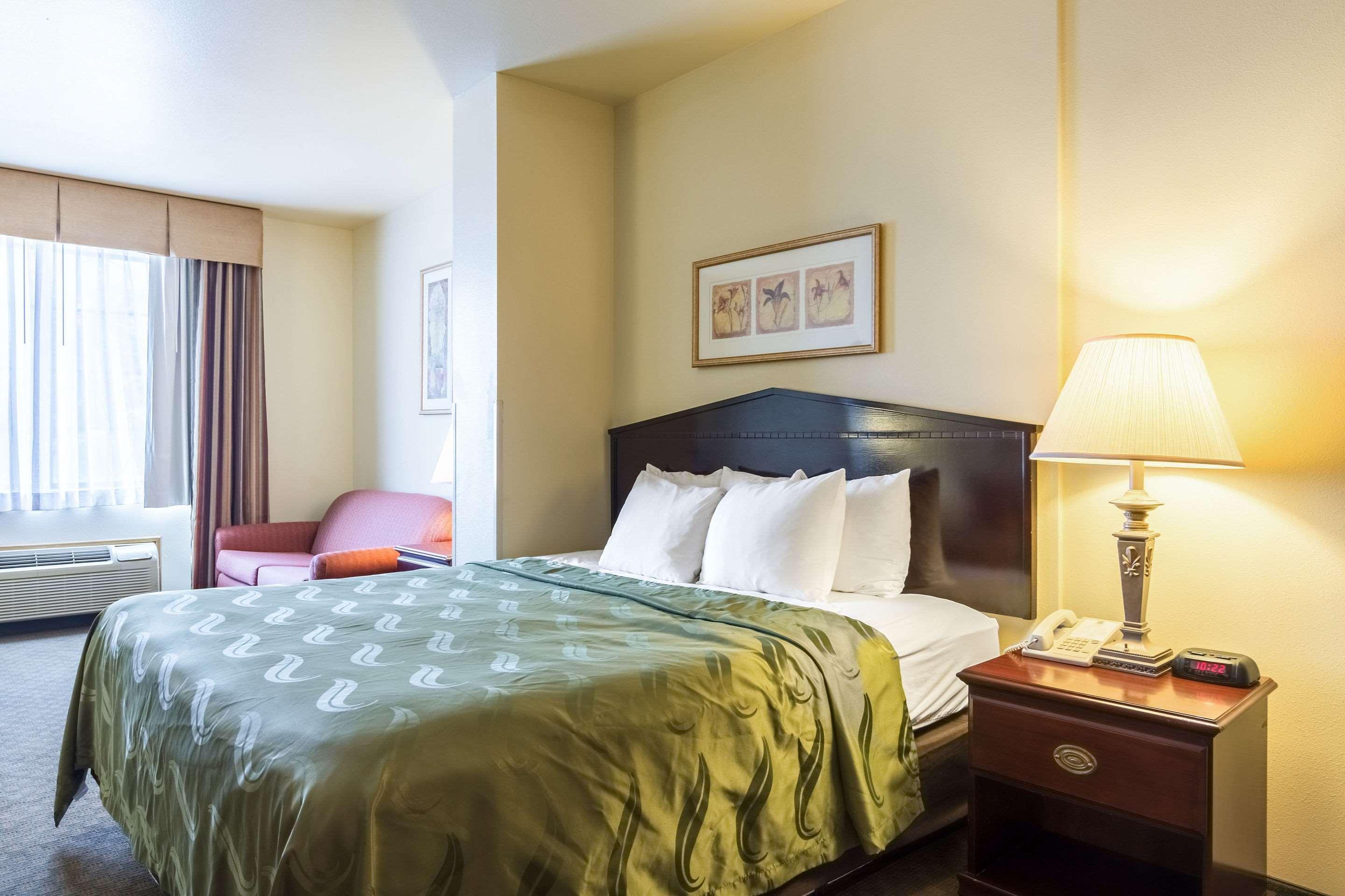 Quality Inn & Suites Of Alma - Northeast From Fort Smith Buitenkant foto