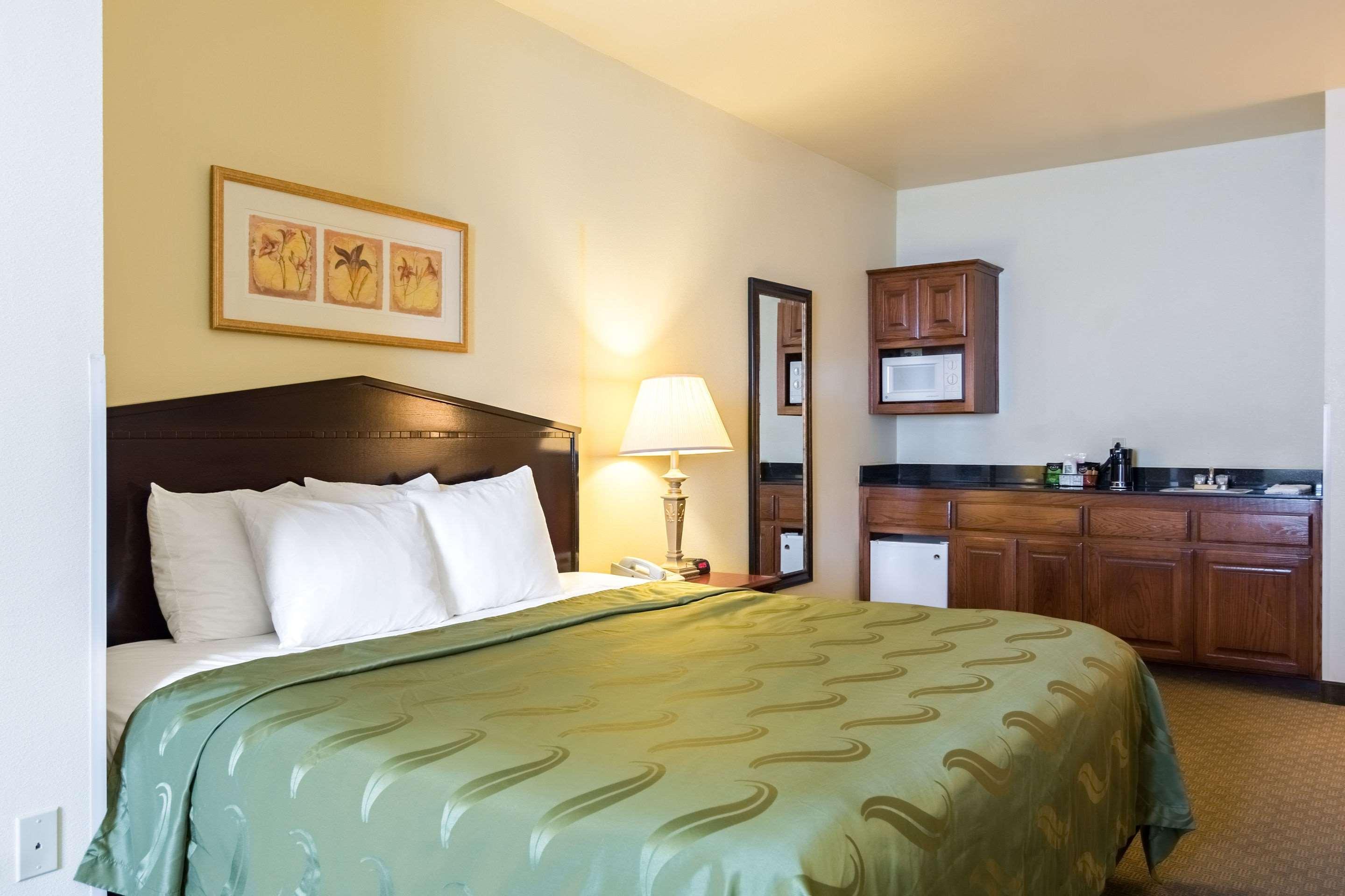 Quality Inn & Suites Of Alma - Northeast From Fort Smith Buitenkant foto