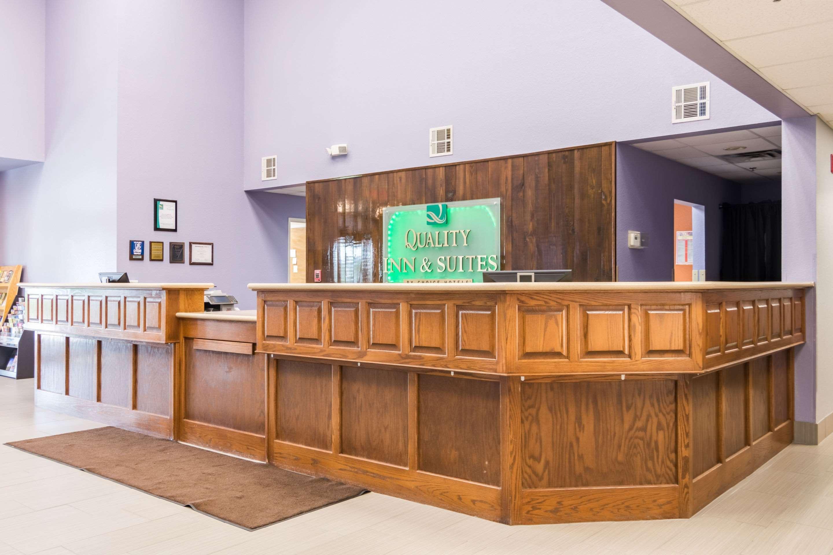 Quality Inn & Suites Of Alma - Northeast From Fort Smith Buitenkant foto