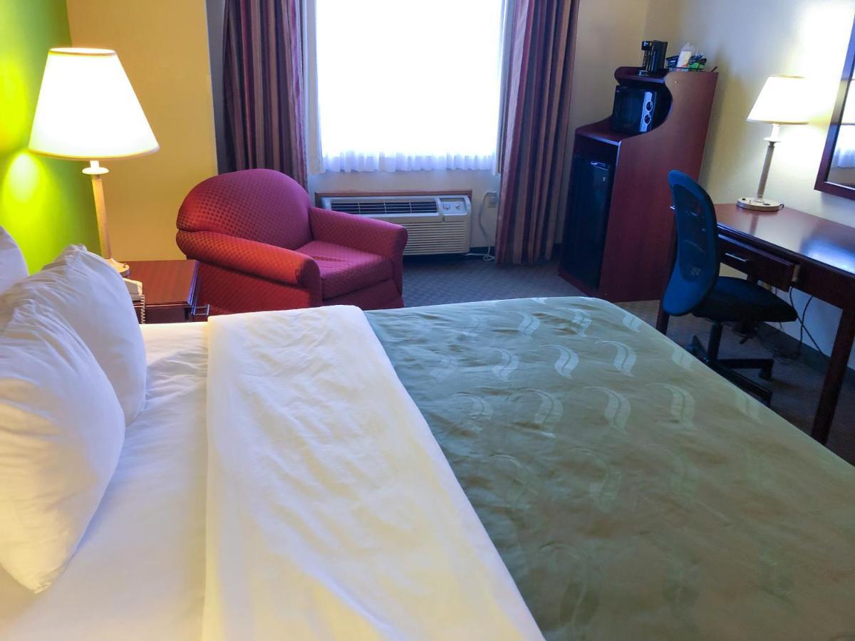 Quality Inn & Suites Of Alma - Northeast From Fort Smith Buitenkant foto